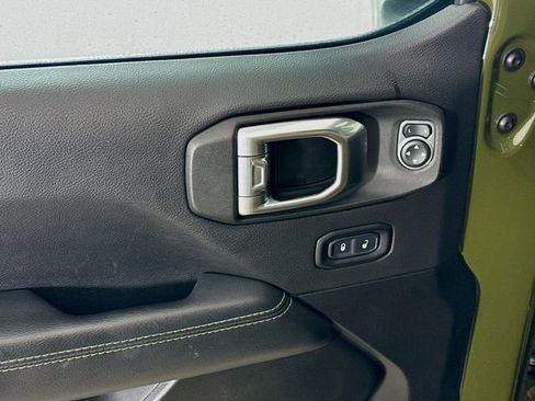 Used 2022 Jeep Wrangler Unlimited Rubicon w/ LED Lighting Group image 18