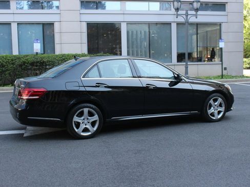 Used 2015 Mercedes-Benz E 350 4MATIC Sedan image 7
