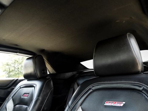Used 2016 Chevrolet Camaro SS RWD image 32