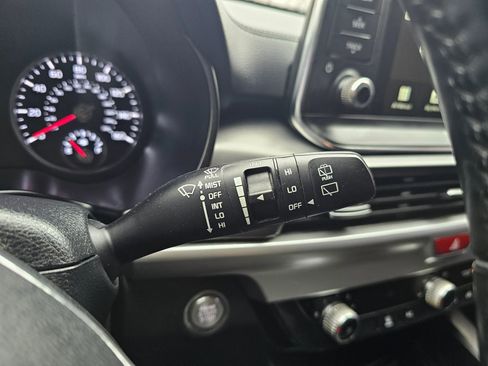 Used 2020 Kia Telluride LX image 22