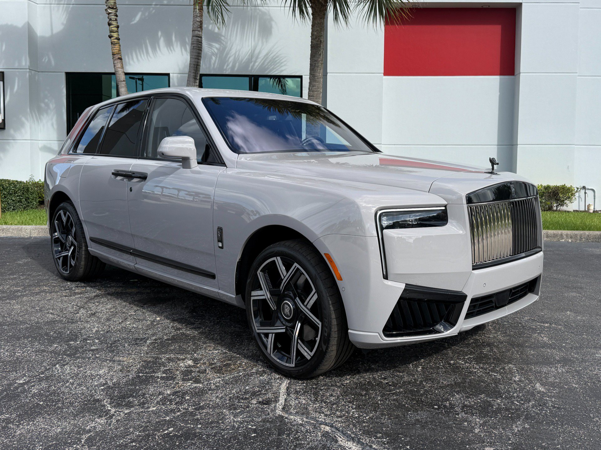 Used 2026 Rolls-Royce Cullinan Black Badge AWD/4WD image 5