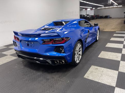 Used 2024 Chevrolet Corvette Stingray Premium Conv w/ Z51 Performance Package image 5