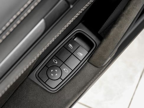 Used 2022 Porsche 911 GT3 image 37