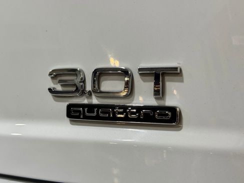 Used 2018 Audi Q7 3.0T Prestige w/ Prestige Package image 28