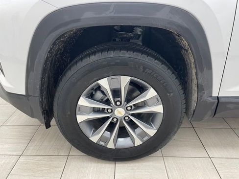 New 2026 Chevrolet Equinox LT w/ Convenience Package II image 7