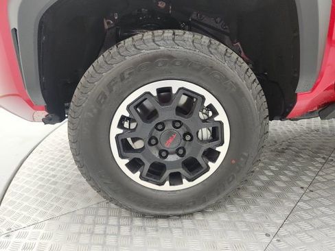 Certified 2026 Toyota Tacoma TRD Off-Road image 16