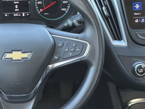 Used 2024 Chevrolet Malibu LT image 14