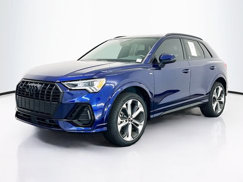 Used 2022 Audi Q3 2.0T Premium Plus AWD/4WD image 3