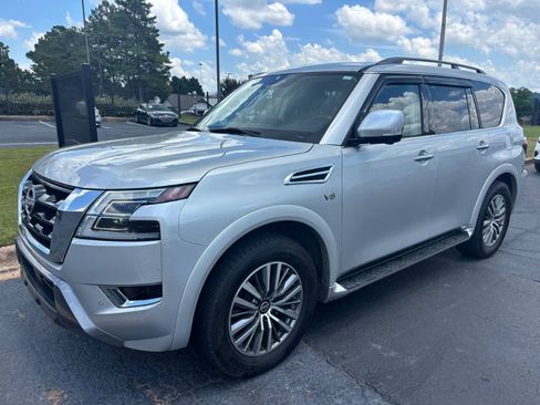 Used 2021 Nissan Armada SL w/ Captain's Chairs Package RWD image 1