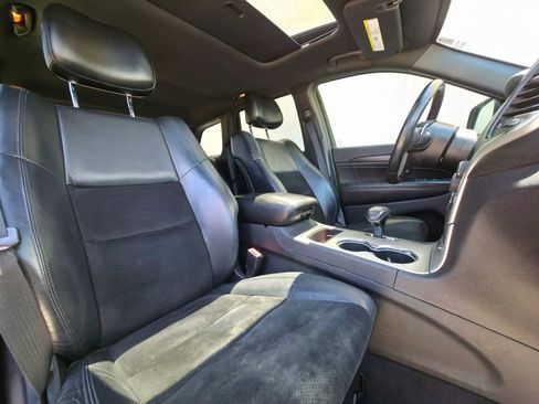 Used 2015 Jeep Grand Cherokee Altitude AWD/4WD image 17
