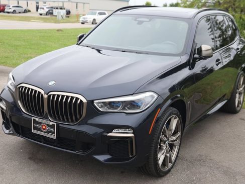 Used 2021 BMW X5 M50i image 26