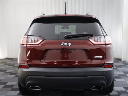 Used 2021 Jeep Cherokee Latitude Lux w/ Comfort/Convenience Group image 16