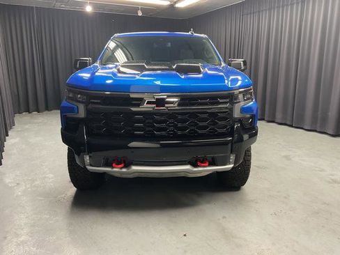 Used 2025 Chevrolet Silverado 1500 ZR2 AWD/4WD image 4