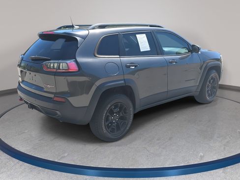 Used 2019 Jeep Cherokee Trailhawk w/ Comfort/Convenience Group image 5