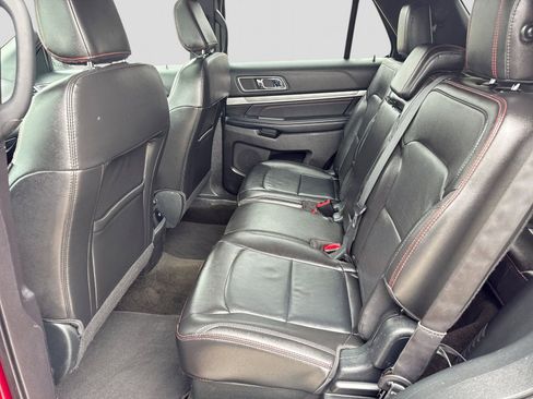 Used 2018 Ford Explorer Sport AWD/4WD image 5