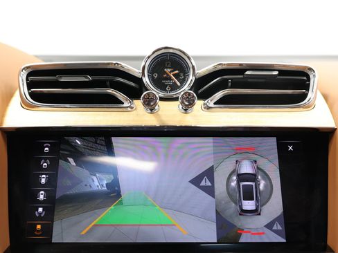 Used 2023 Bentley Bentayga Speed AWD/4WD image 42