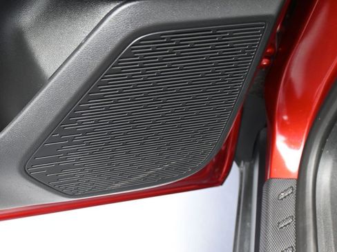 Used 2025 Chevrolet Equinox LT image 14