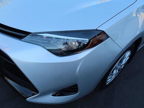 Used 2019 Toyota Corolla LE FWD image 10