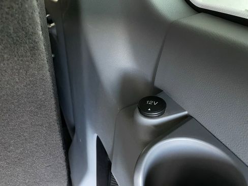 Used 2017 Ford Transit 150 XL image 20