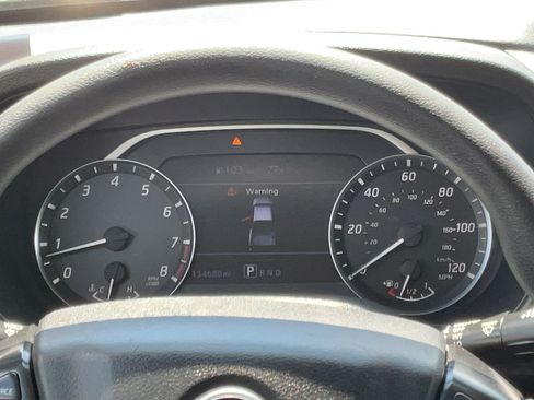 Used 2022 Nissan Frontier SV RWD image 14
