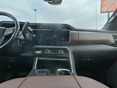 Used 2025 GMC Sierra 2500 Denali Ultimate image 26