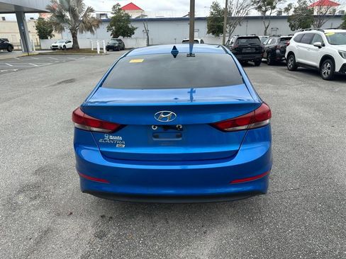 Used 2017 Hyundai Elantra SE image 6