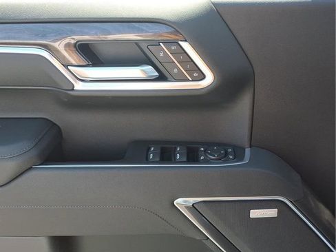 New 2026 Chevrolet Silverado 1500 LTZ w/ LTZ Premium Package AWD/4WD image 13
