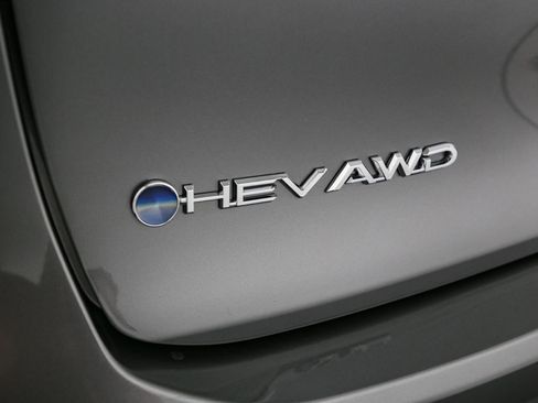 Used 2026 Toyota Crown AWD/4WD image 10