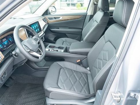 New 2026 Volkswagen Atlas SE FWD image 18