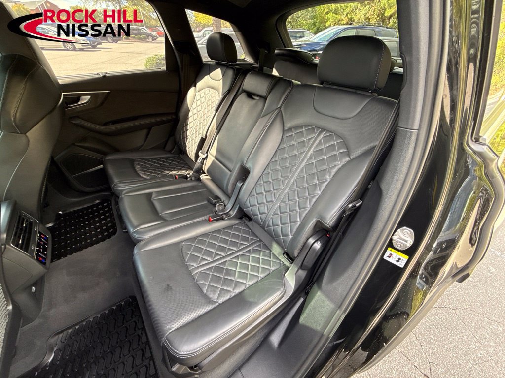 Used 2023 Audi SQ7 Prestige AWD/4WD image 21