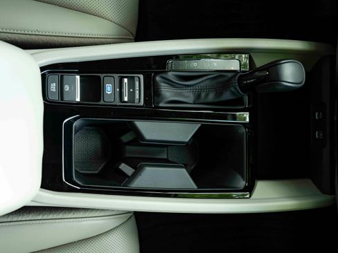Used 2024 Honda Accord EX-L image 21
