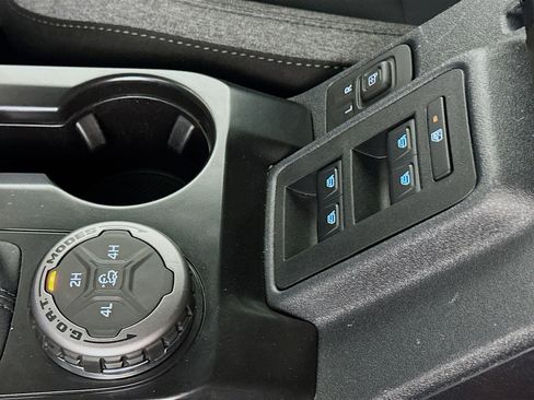 Used 2025 Ford Bronco Big Bend image 26