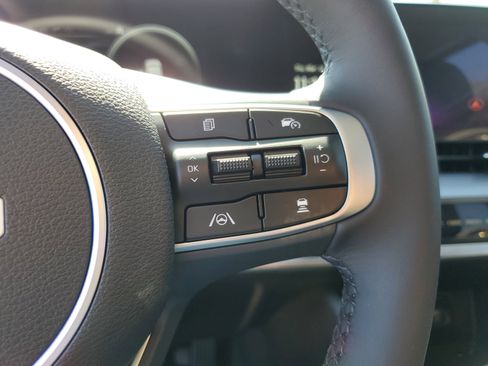 New 2025 Kia Sportage SX image 26