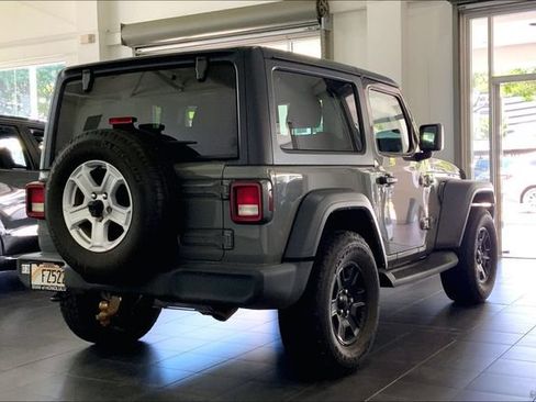 Used 2022 Jeep Wrangler Sport AWD/4WD image 6