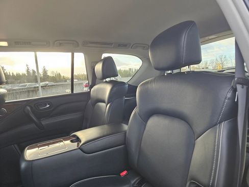 Used 2019 INFINITI QX80 Luxe w/ All-Season Package image 19