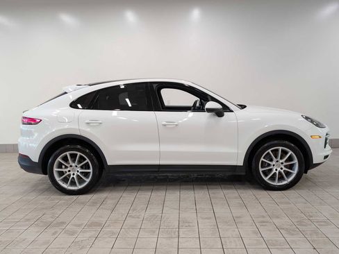 Used 2023 Porsche Cayenne Coupe image 8