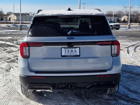 New 2026 Ford Explorer ST-Line image 15