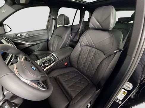 New 2026 BMW X5 xDrive40i w/ M Sport Package AWD/4WD image 42