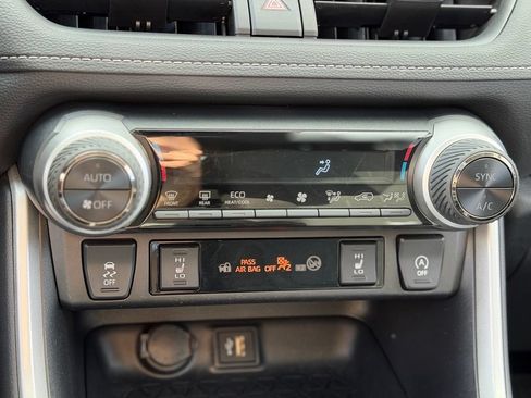 Used 2025 Toyota RAV4 XLE w/ Convenience Package AWD/4WD image 10