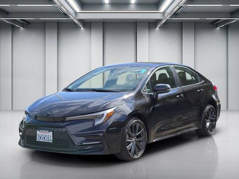 Used 2026 Toyota Corolla SE w/ Carpet Mat Package (TMS) FWD image 8