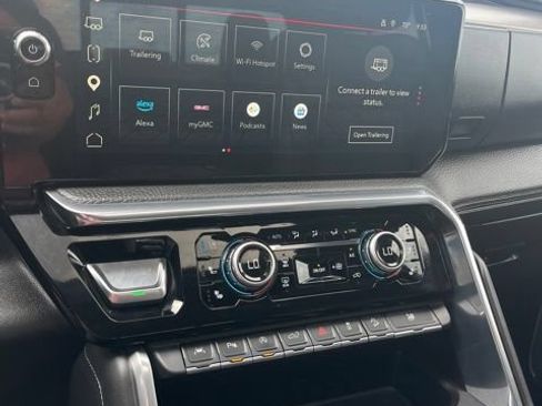 Used 2024 GMC Sierra 1500 Denali w/ Denali Reserve Package AWD/4WD image 37