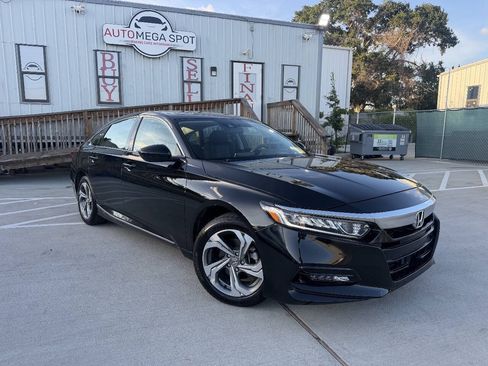 Used 2019 Honda Accord EX image 1