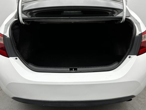 Used 2019 Toyota Corolla LE image 25