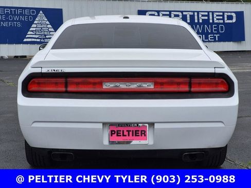 Used 2013 Dodge Challenger R/T w/ Electronics Convenience Group RWD image 5