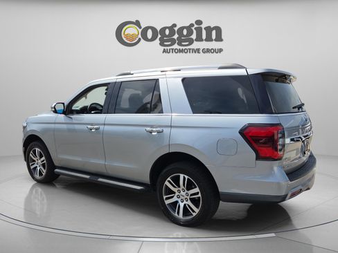Used 2024 Ford Expedition Limited AWD/4WD image 3