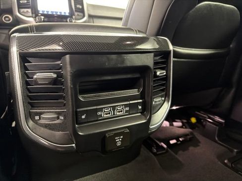 Used 2022 RAM 1500 Laramie AWD/4WD image 28