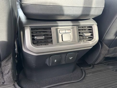 Used 2023 Ford F150 Lariat w/ Equipment Group 502A High AWD/4WD image 16