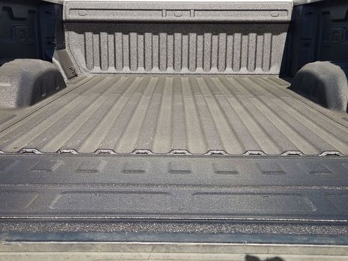 Used 2025 Chevrolet Silverado 2500 LT w/ Convenience Package image 40