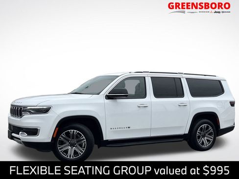 Used 2024 Jeep Wagoneer L Series II w/ Flexible Seating Group image 1