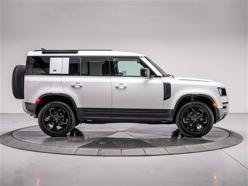 Used 2024 Land Rover Defender 110 S AWD/4WD image 6